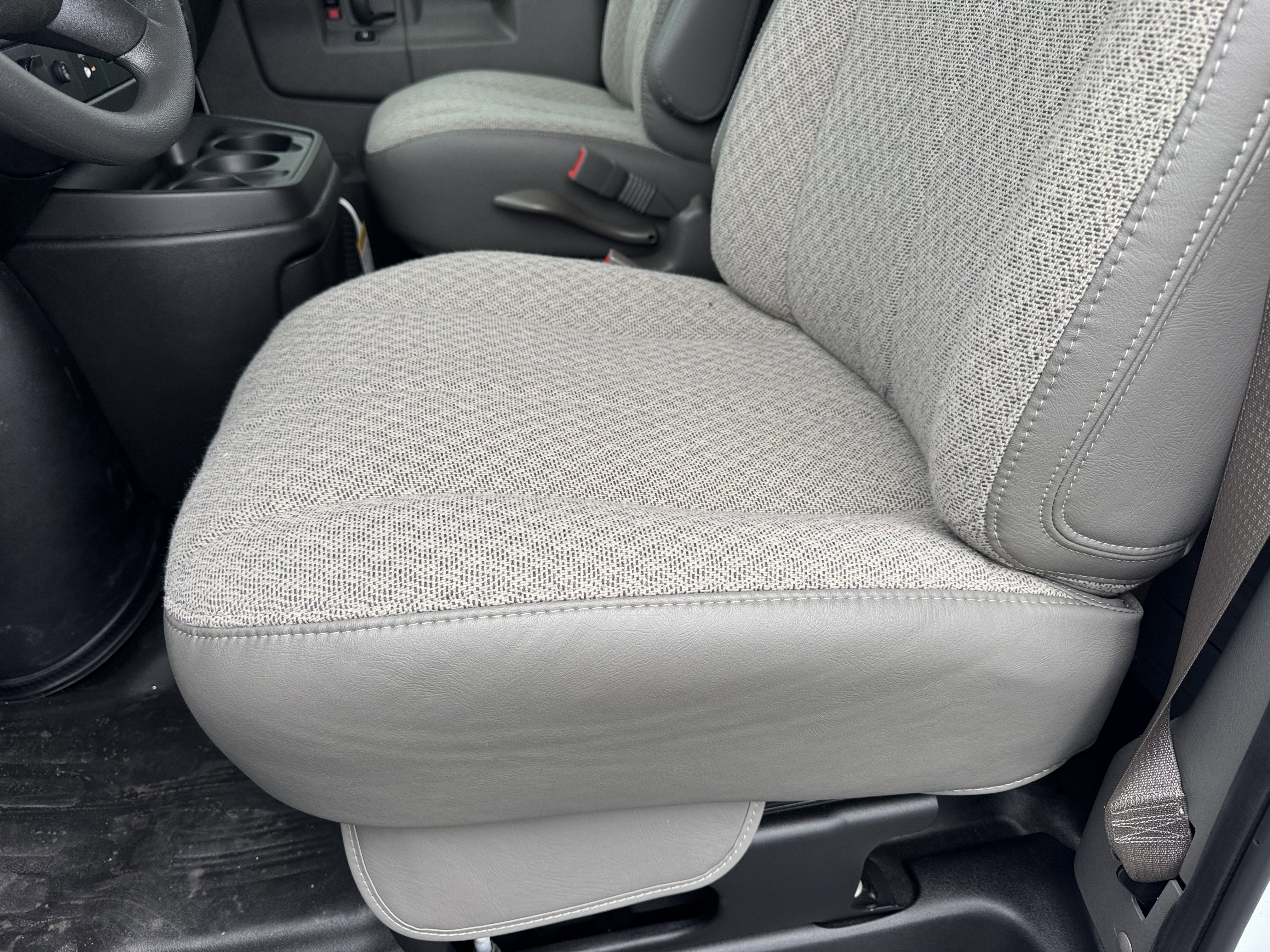 New 2026 Chevrolet Express 2500 w/ Driver Convenience Package image 14
