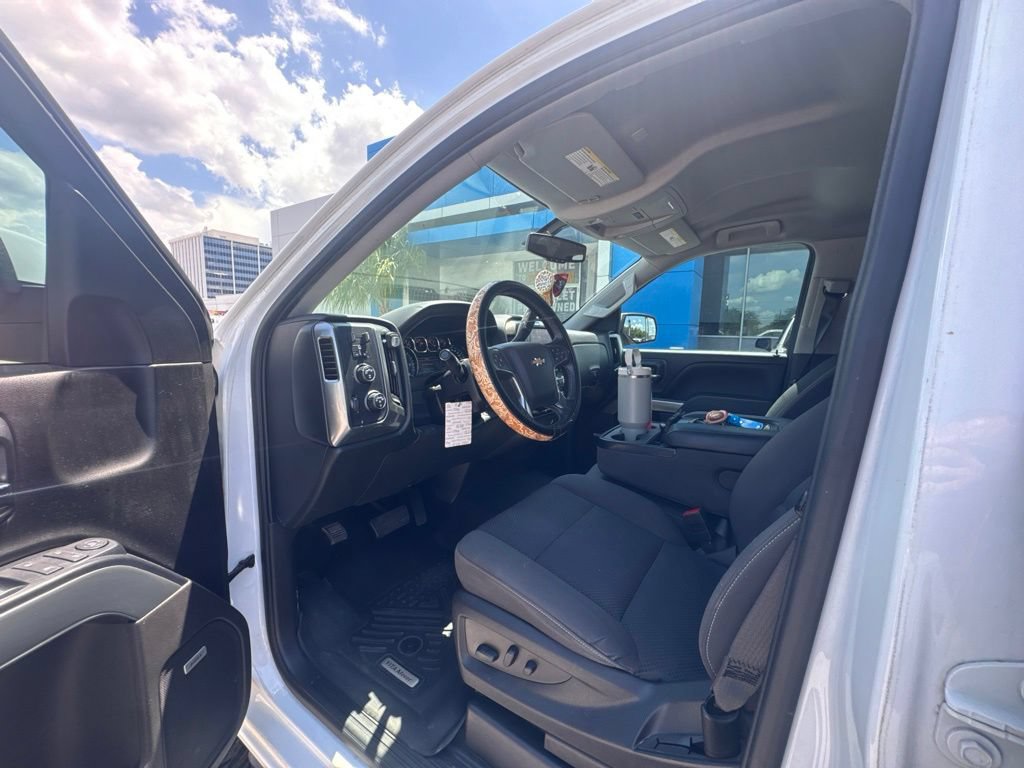 Used 2018 Chevrolet Silverado 1500 LT w/ All Star Edition AWD/4WD image 18