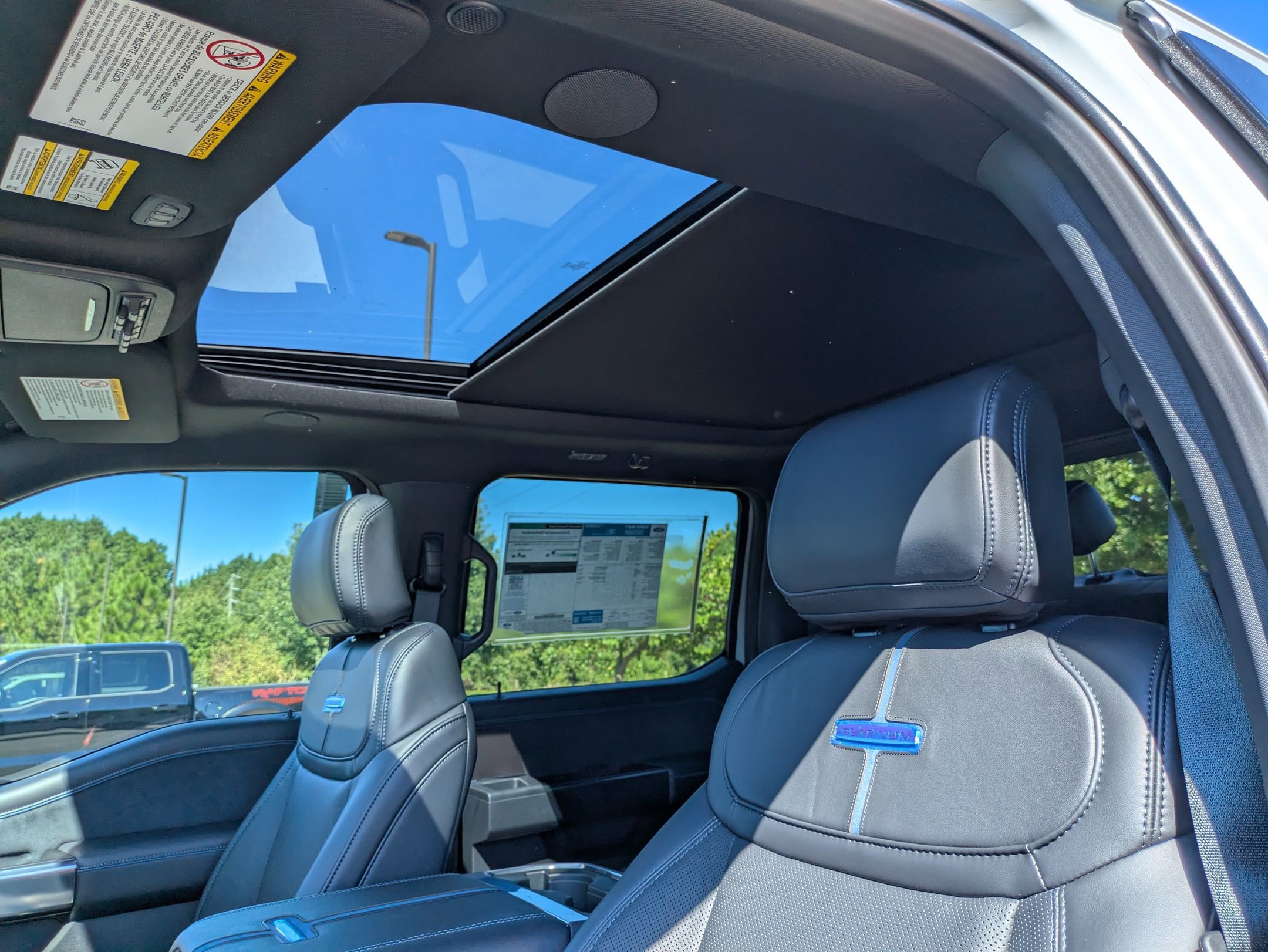 New 2026 Ford F250 Platinum w/ Tremor Off-Road Package image 28
