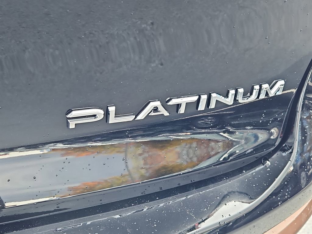 New 2026 Toyota Crown Platinum image 4