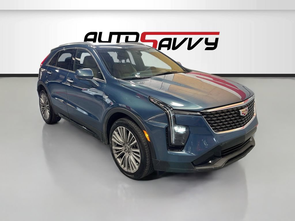 Used 2025 Cadillac XT4 Premium Luxury w/ Technology Package AWD/4WD image 1