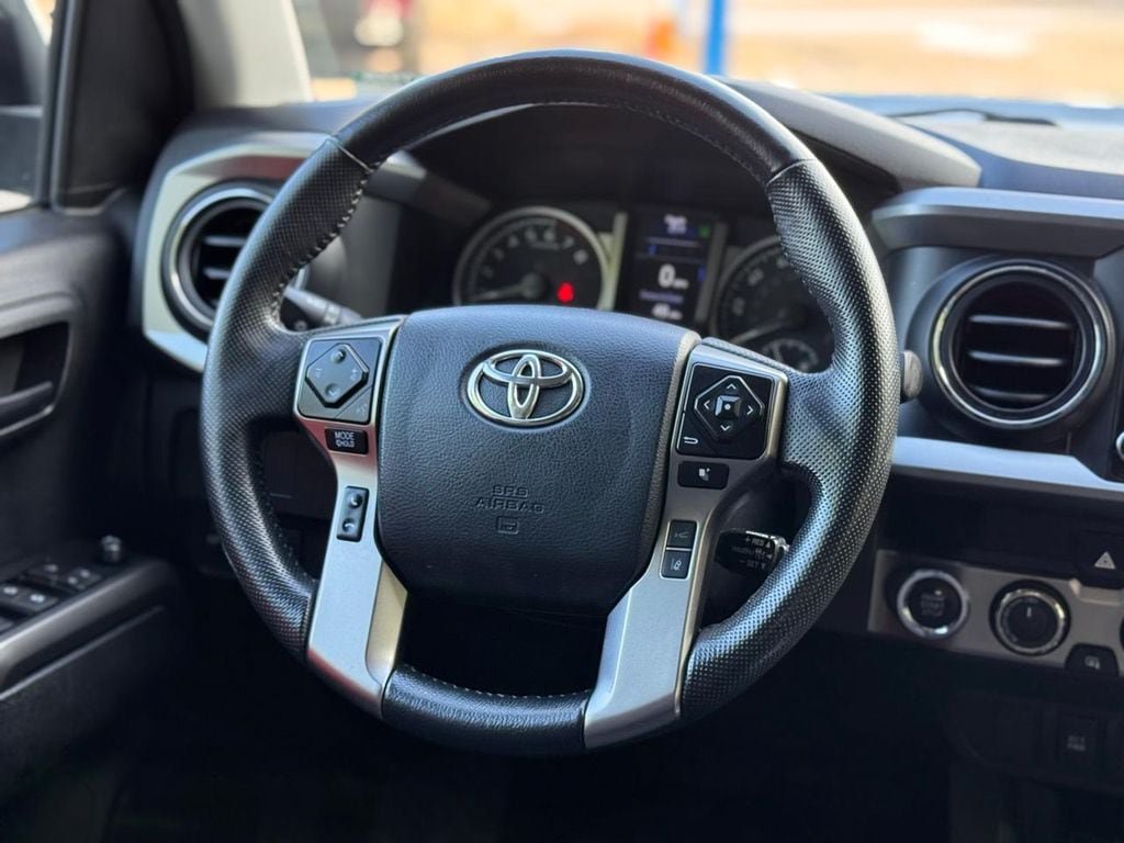 Used 2023 Toyota Tacoma SR5 AWD/4WD image 21