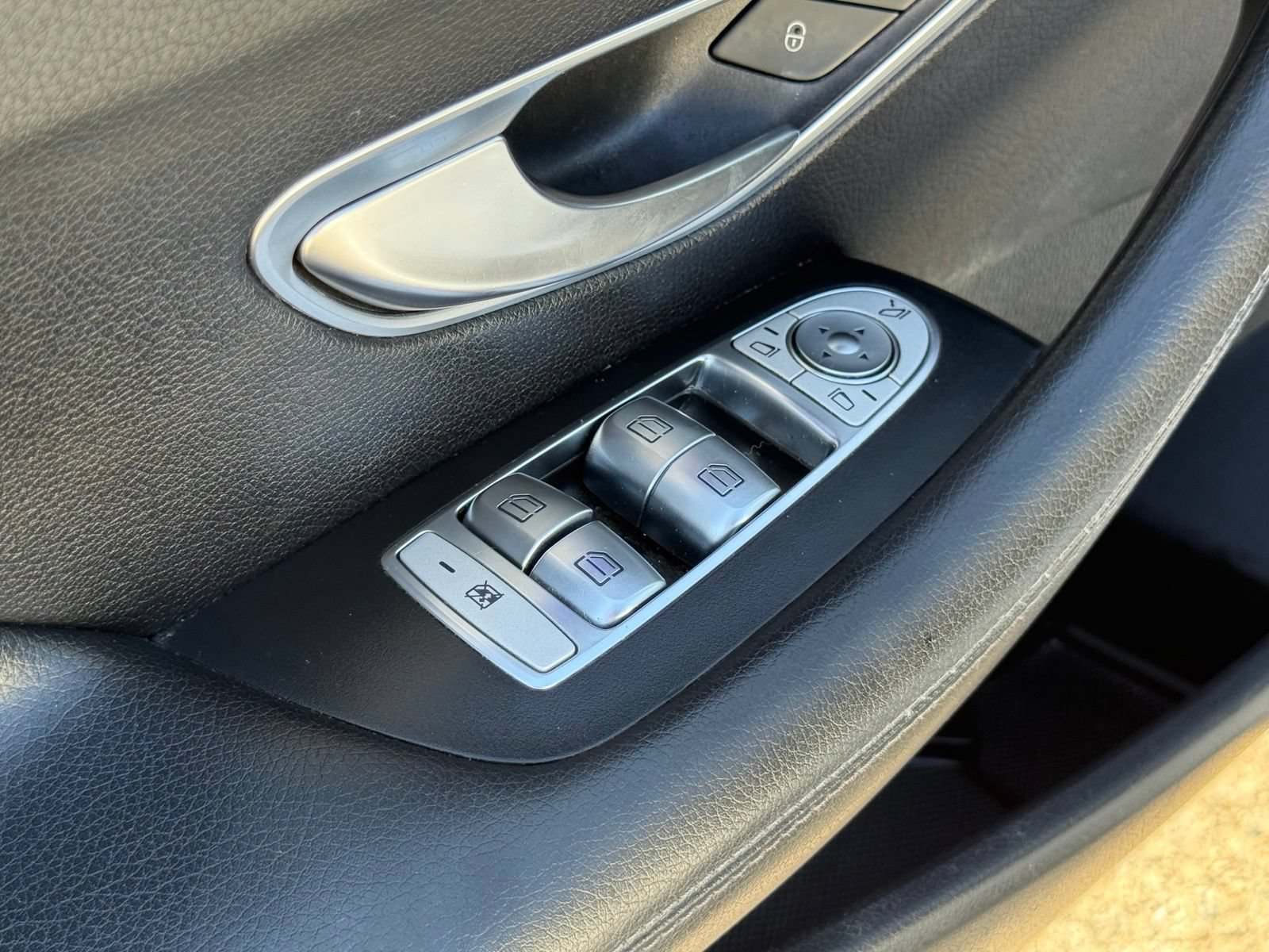 Used 2018 Mercedes-Benz E 400 Cabriolet image 24