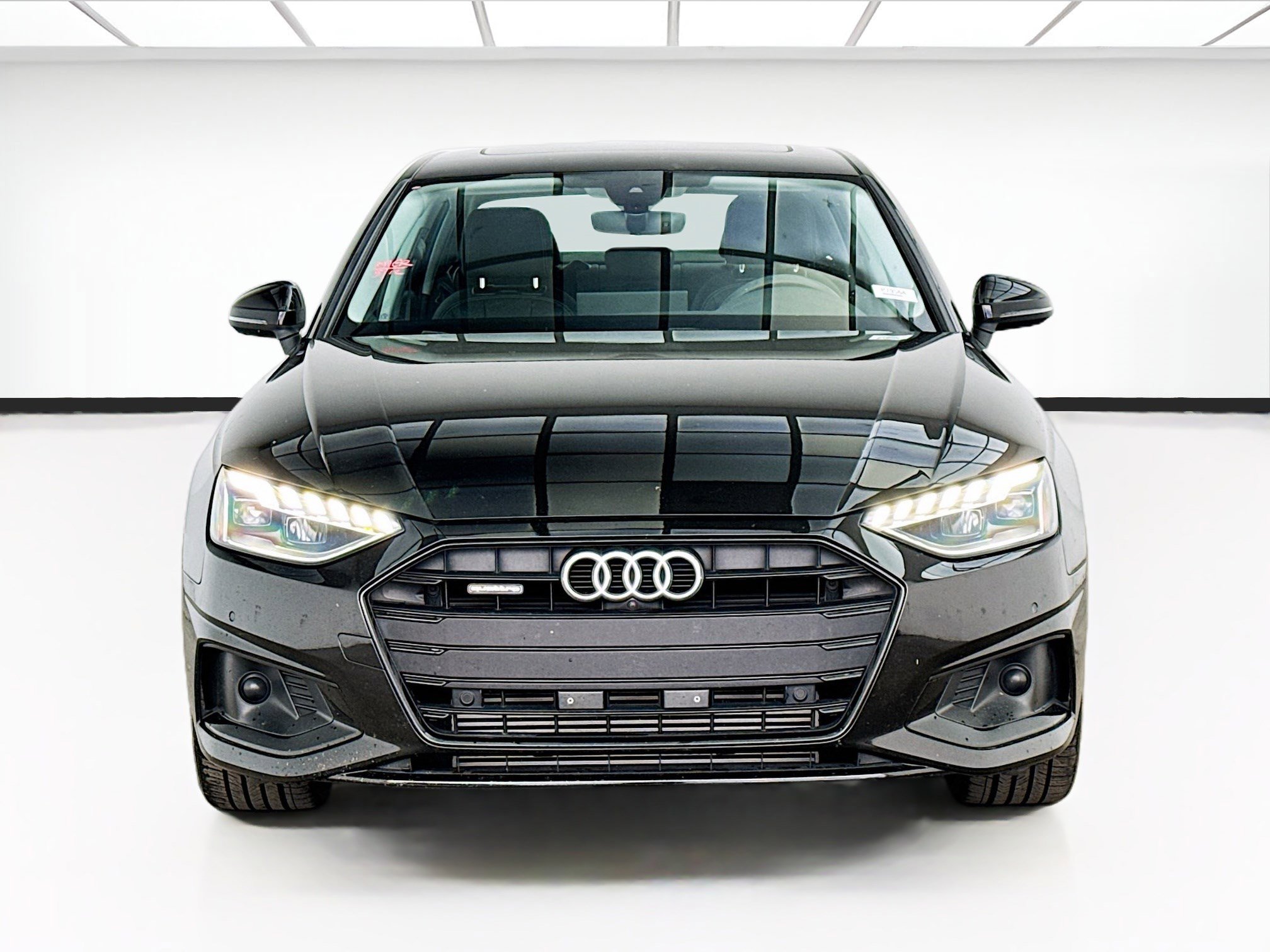 Used 2022 Audi A4 2.0T Premium Plus w/ Premium Plus Package AWD/4WD image 2