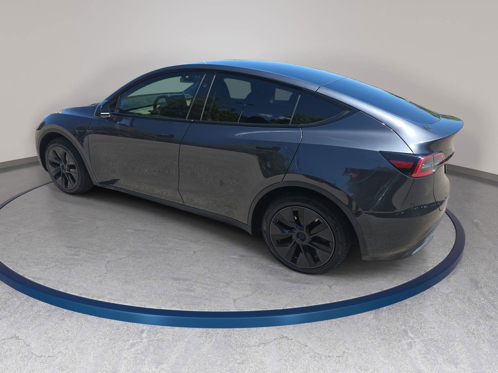 Used 2025 Tesla Model Y Long Range AWD/4WD image 7
