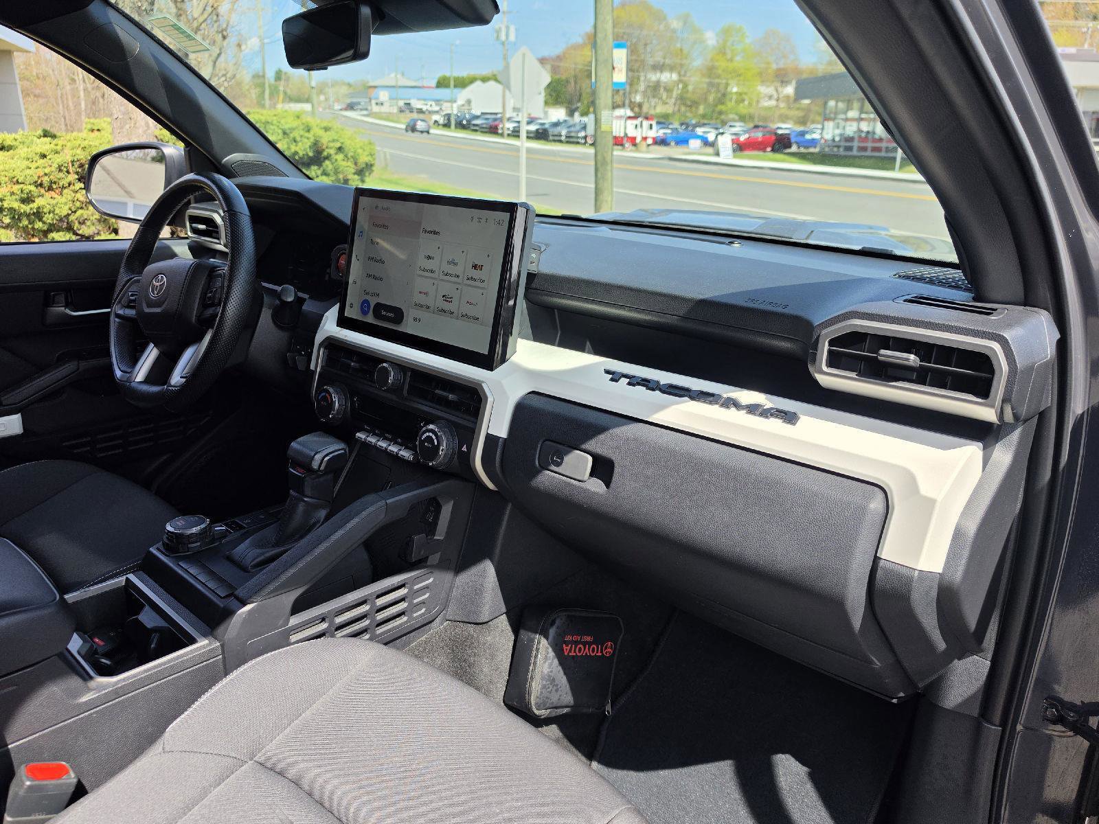 Used 2024 Toyota Tacoma TRD Sport w/ TRD Sport Upgrade Package AWD/4WD image 15