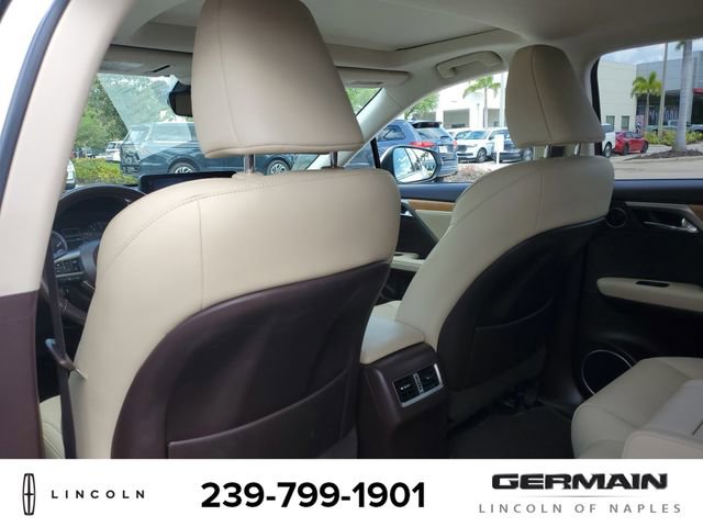 Used 2020 Lexus RX 350L Premium w/ Premium Package image 22
