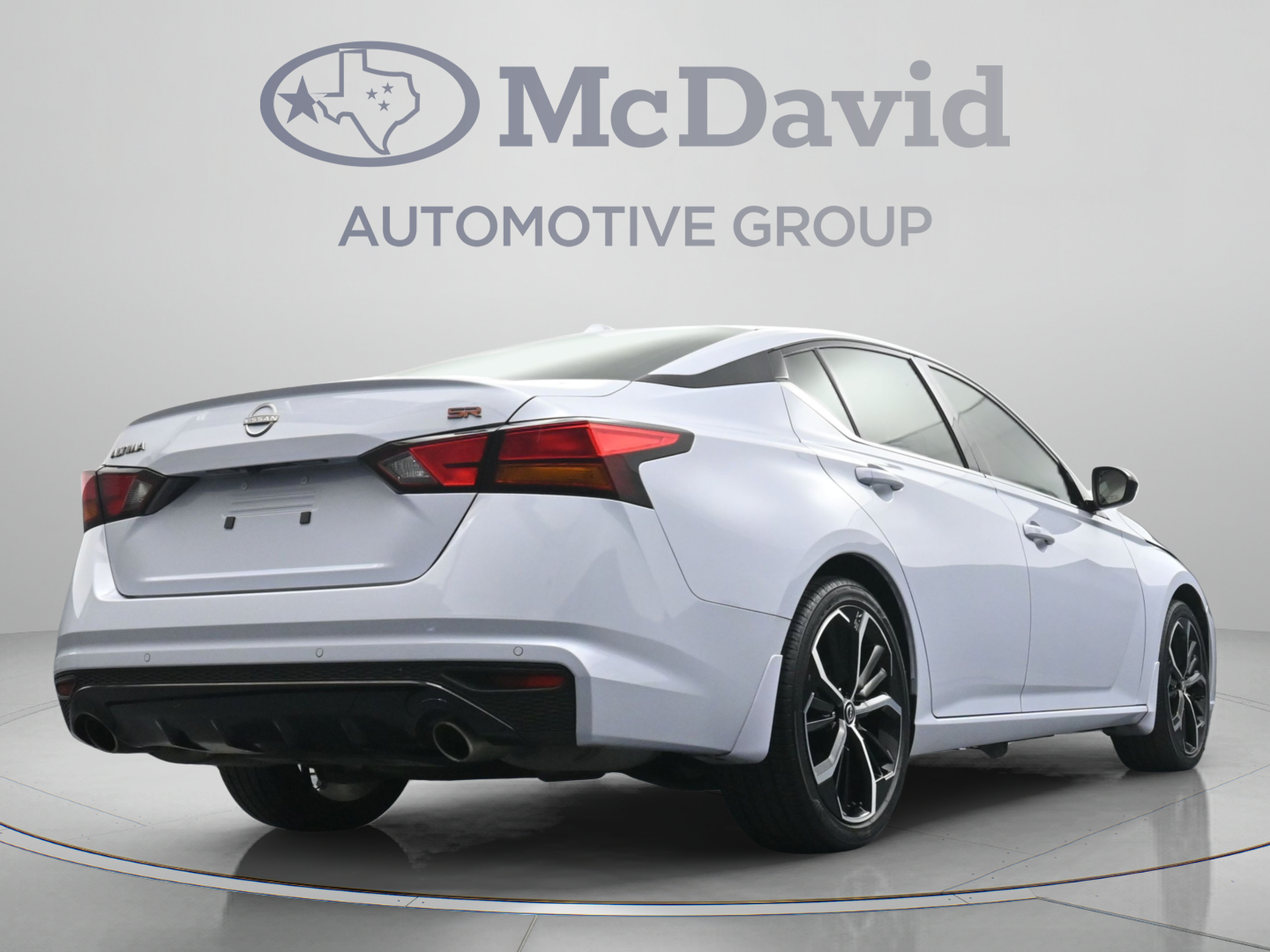 Used 2024 Nissan Altima 2.5 SR w/ SR Premium Package FWD image 31
