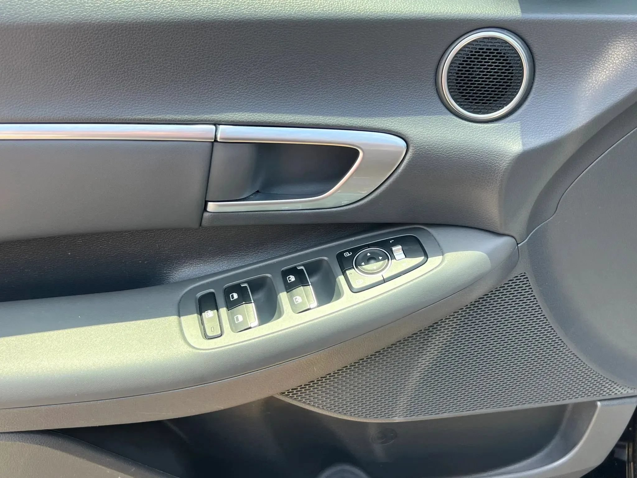 Used 2021 Hyundai Sonata SEL FWD image 12