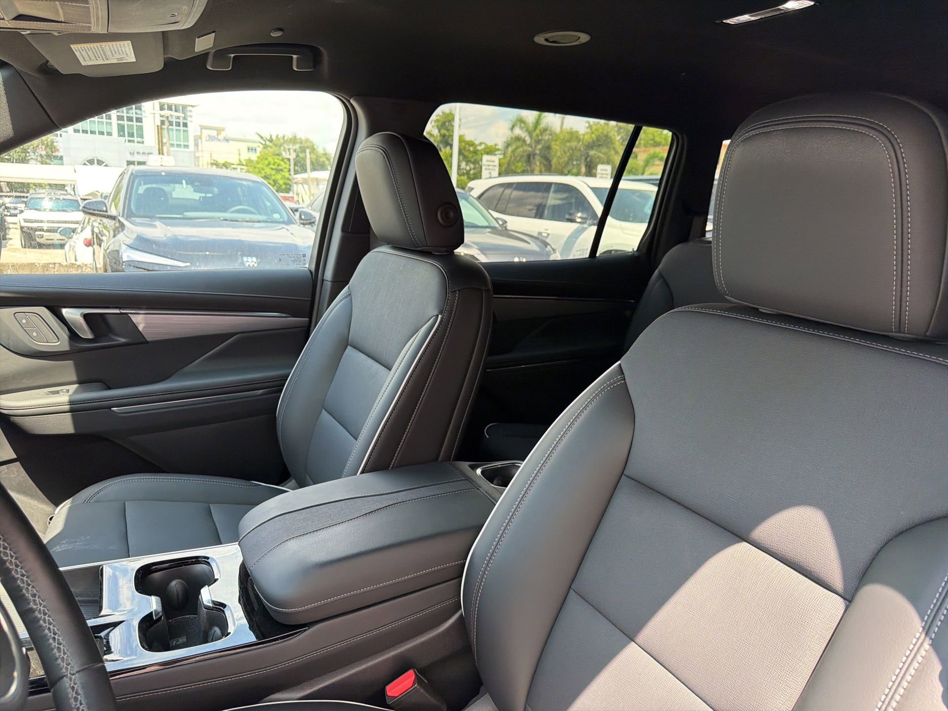 Used 2026 Buick Enclave Preferred FWD image 33