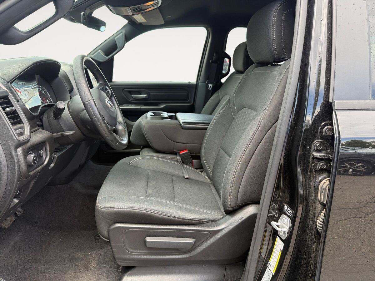 Used 2025 RAM 1500 Tradesman AWD/4WD image 9