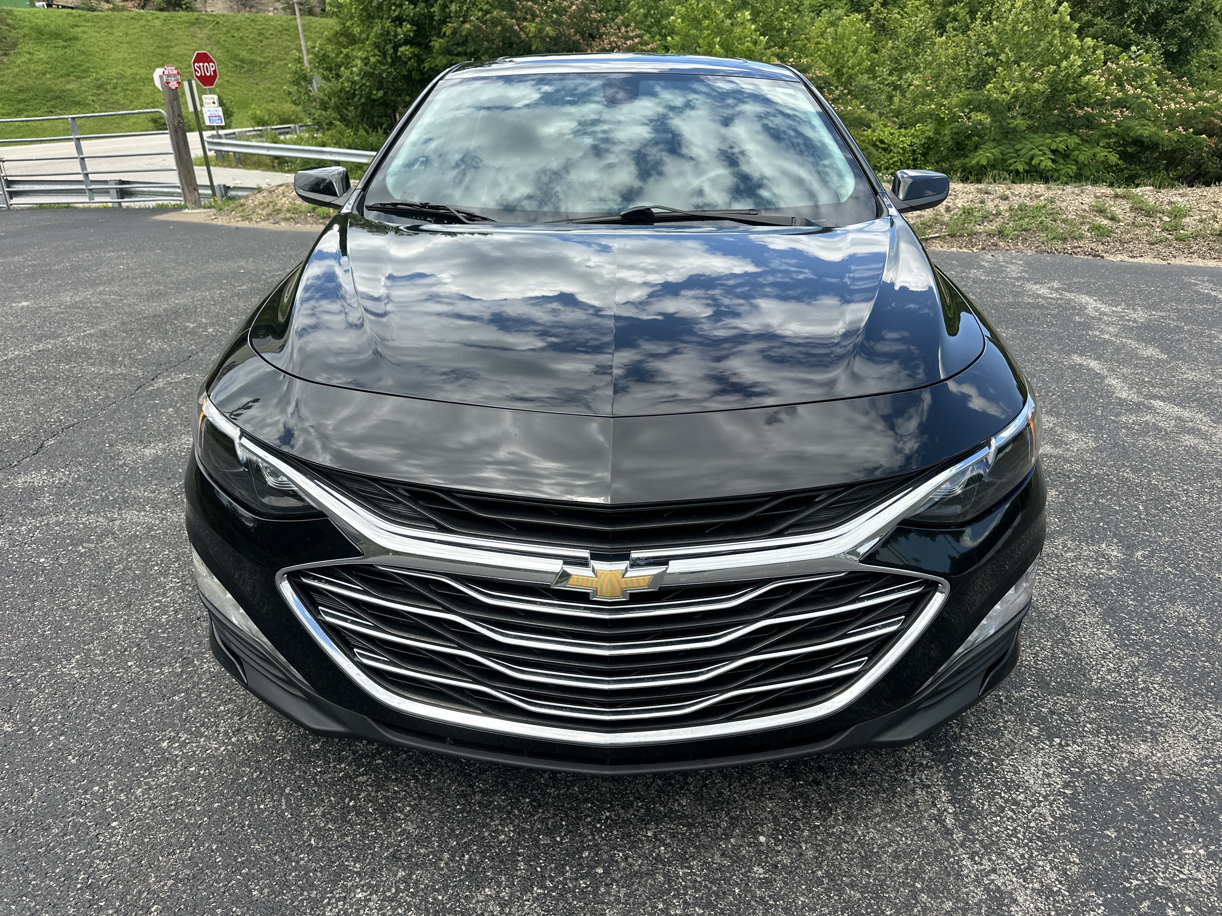 Used 2021 Chevrolet Malibu LT FWD image 7