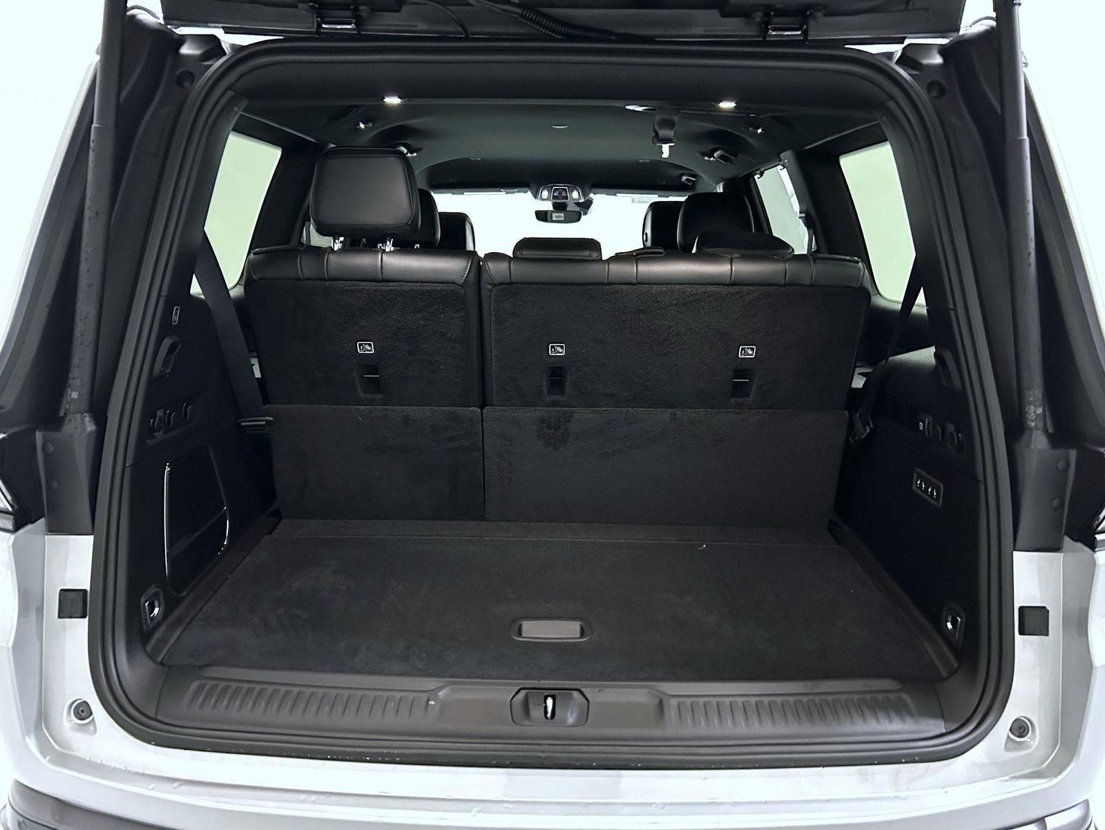 New 2026 Jeep Grand Wagoneer Limited AWD/4WD image 22