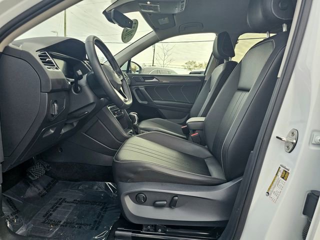 Used 2022 Volkswagen Tiguan SE image 18