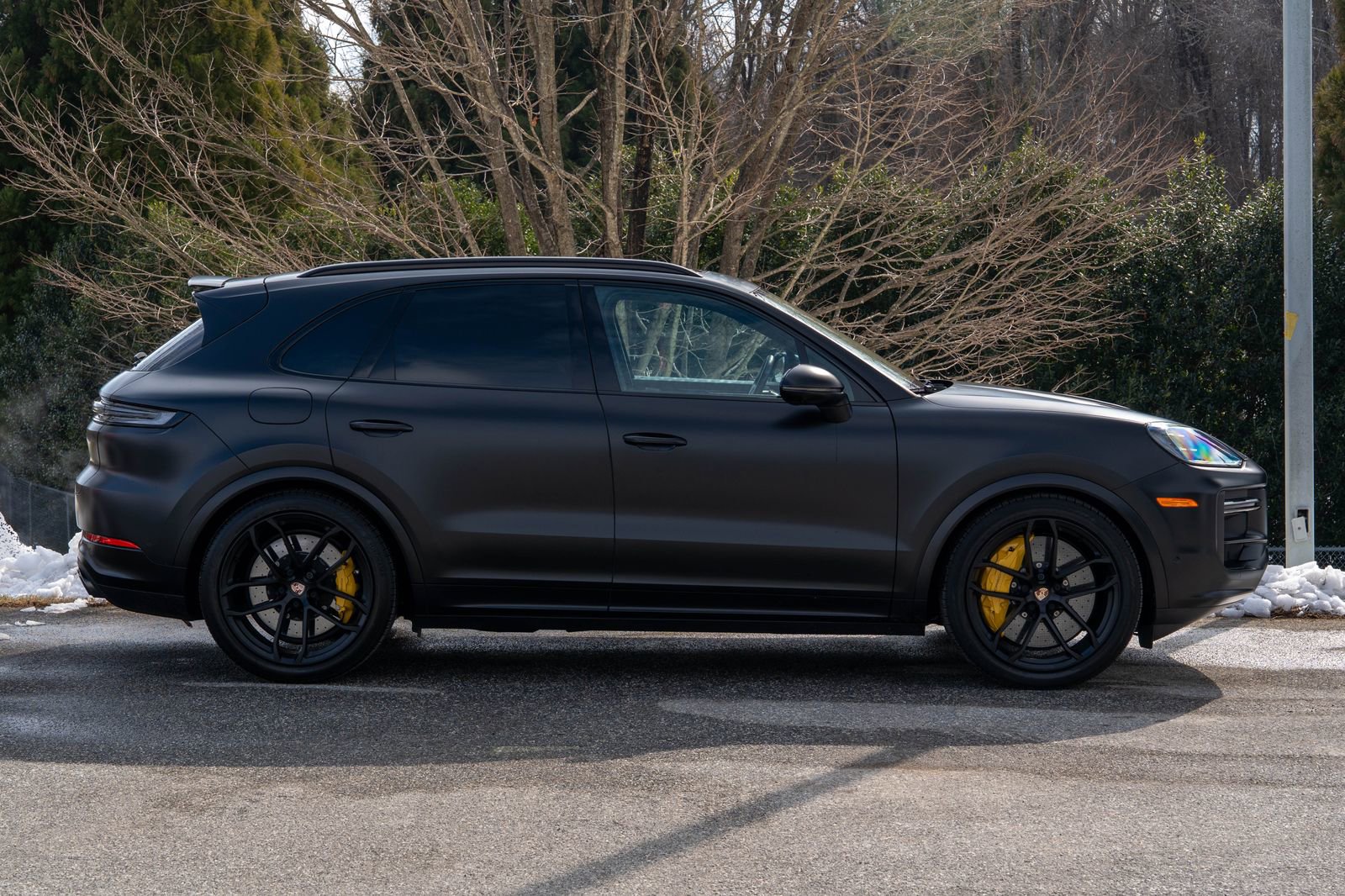 Certified 2025 Porsche Cayenne Turbo image 8