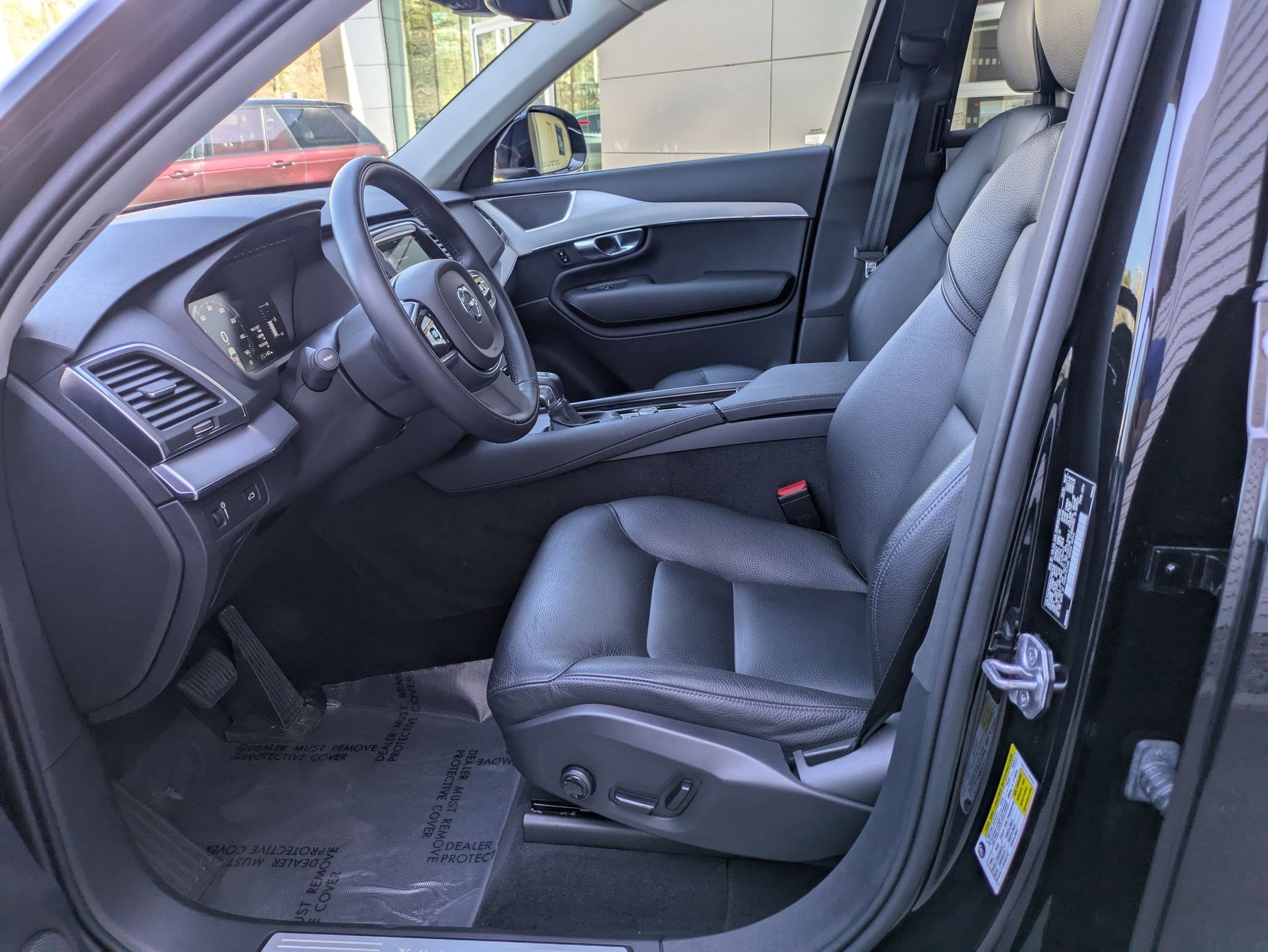 Used 2018 Volvo XC90 T5 Momentum w/ Convenience Package image 15