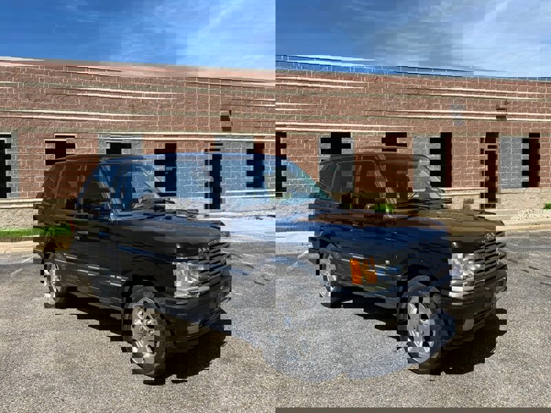 Used 2002 Land Rover Range Rover HSE image 1