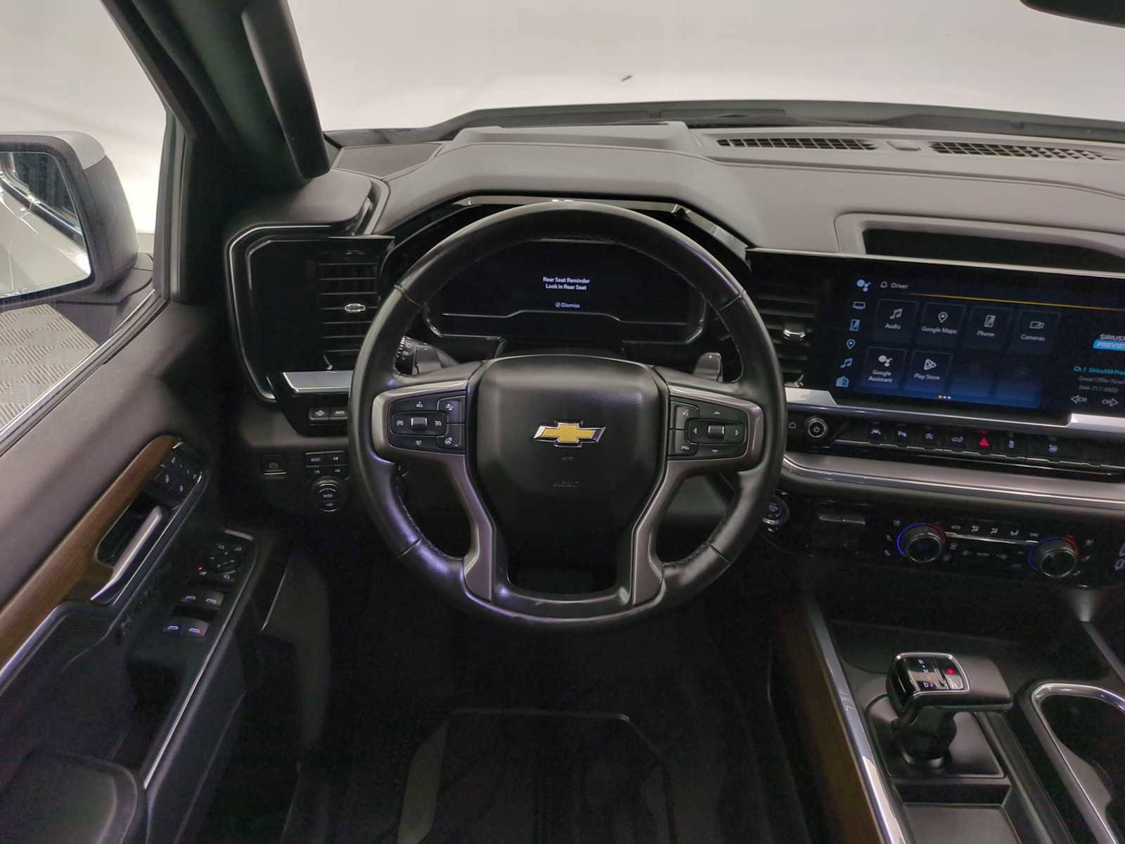 Used 2024 Chevrolet Silverado 1500 High Country w/ High Country Premium Package AWD/4WD image 22