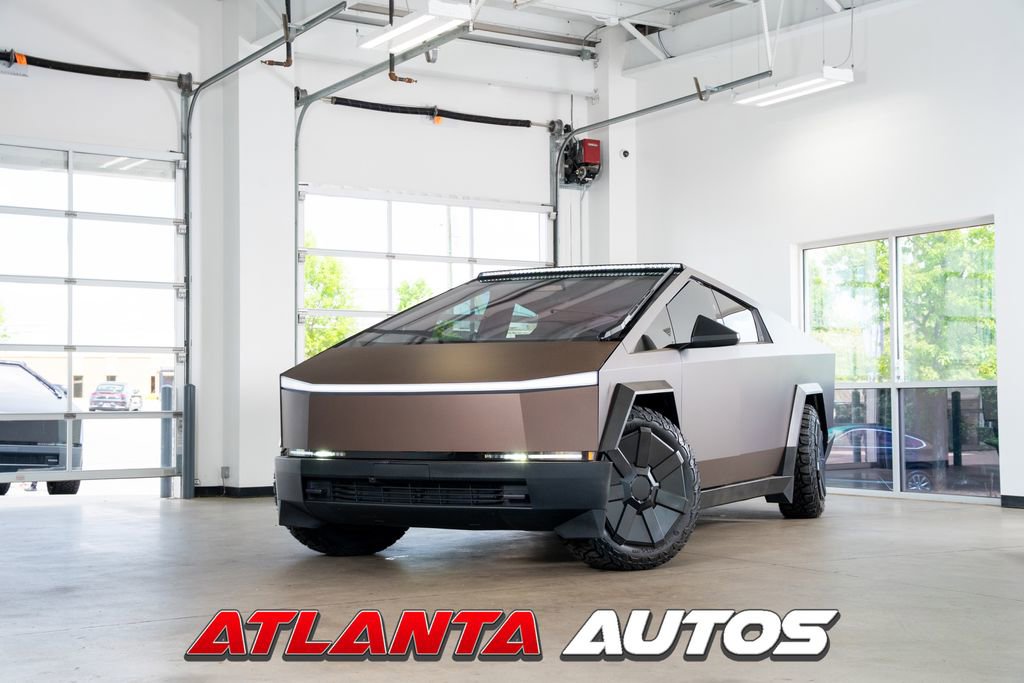 Used 2024 Tesla Cybertruck AWD Crew Cab image 1