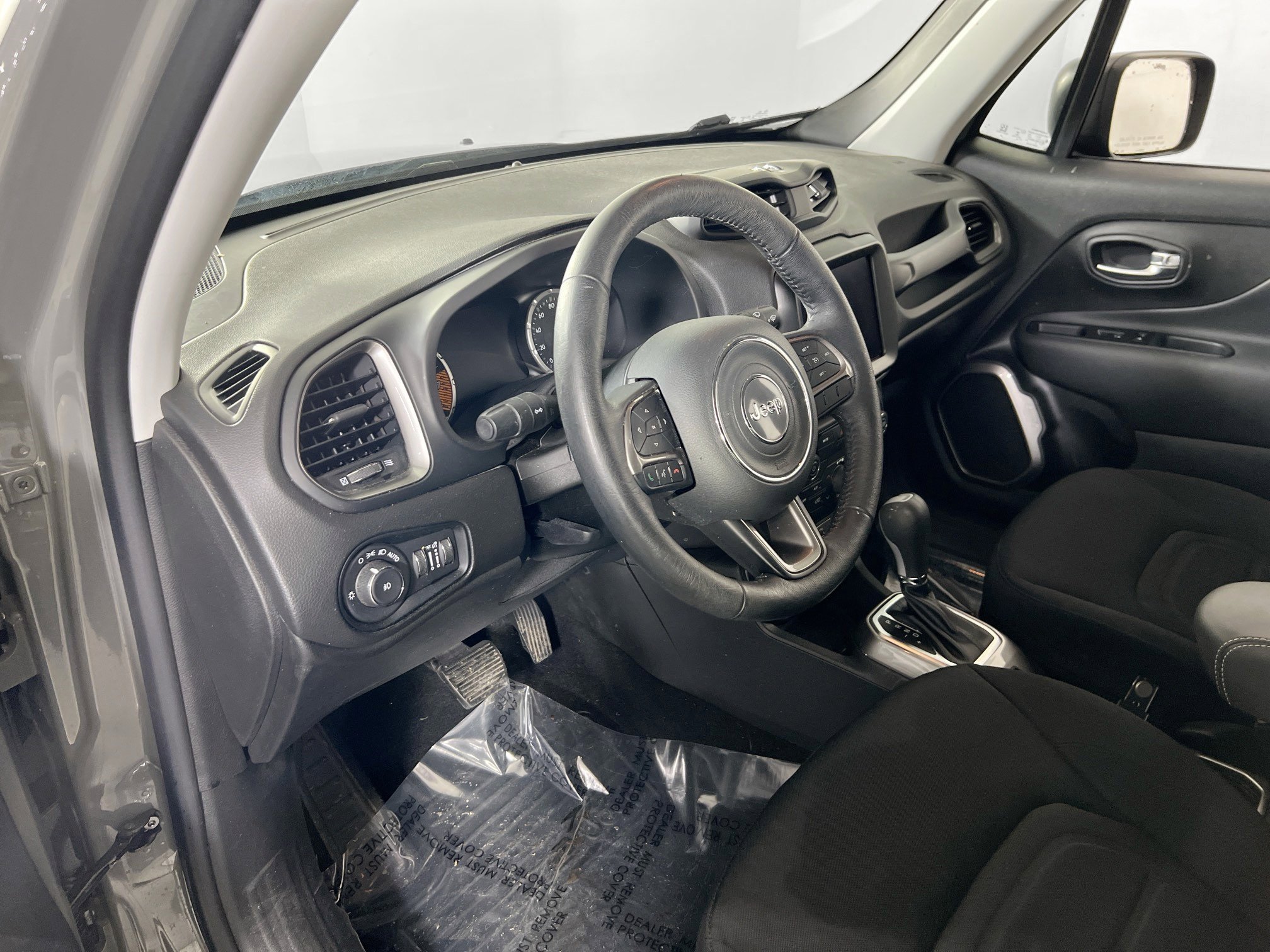 Used 2022 Jeep Renegade Latitude w/ Convenience Group AWD/4WD image 9