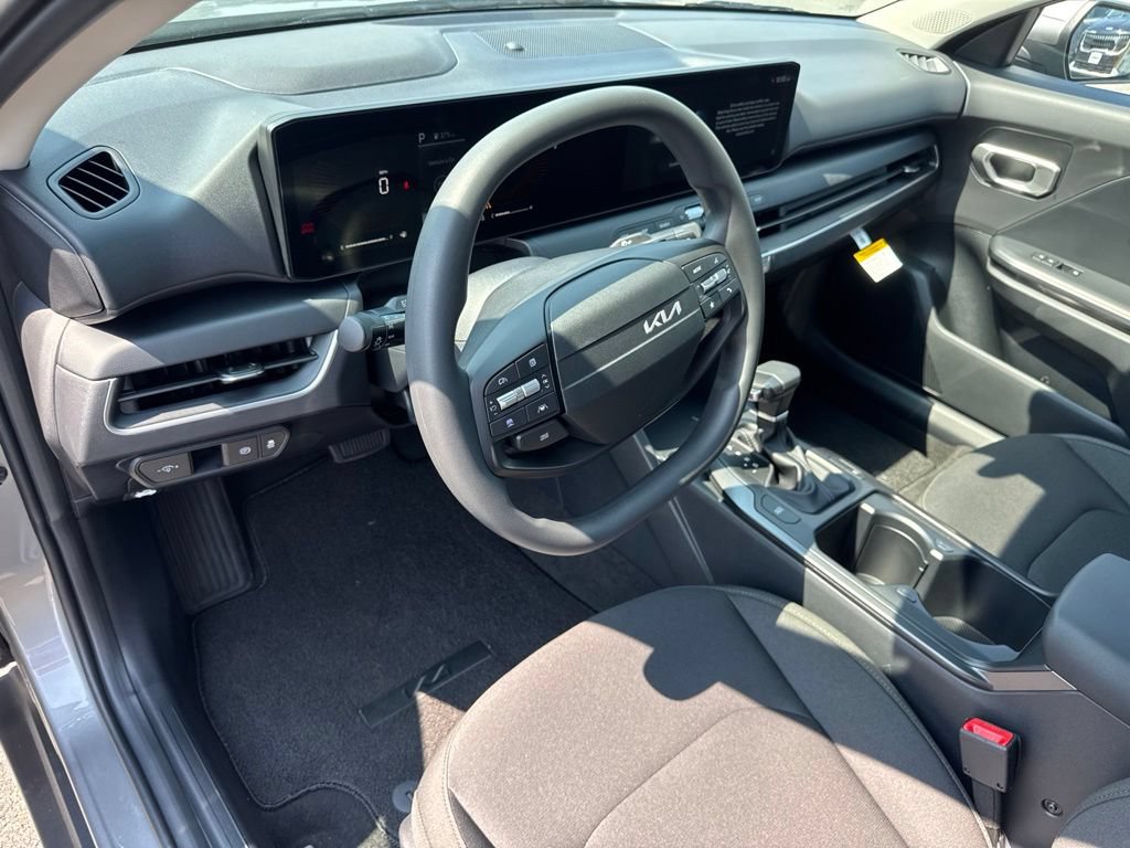 New 2026 Kia K4 FWD image 10