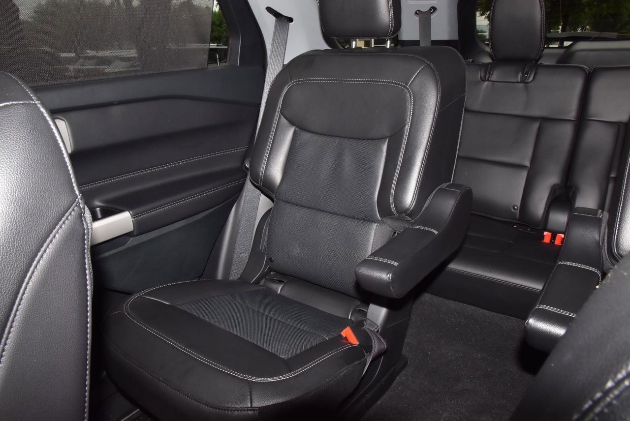 Used 2024 Ford Explorer Limited w/ Limited Technology Package AWD/4WD image 21