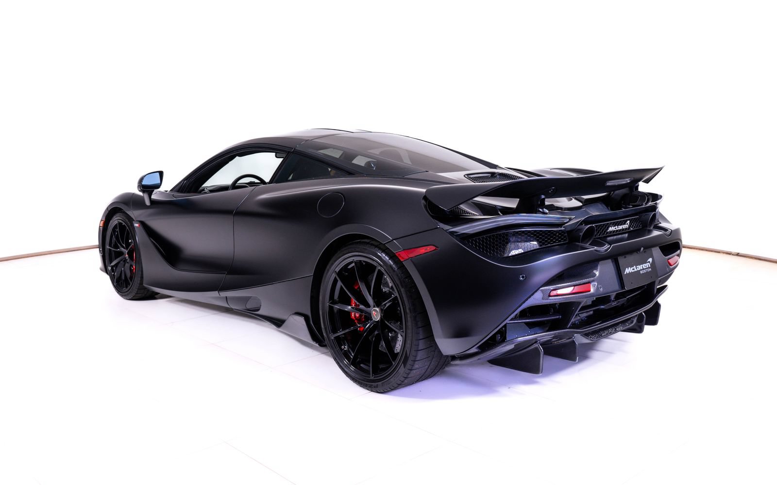 Used 2019 McLaren 720S Performance RWD image 3