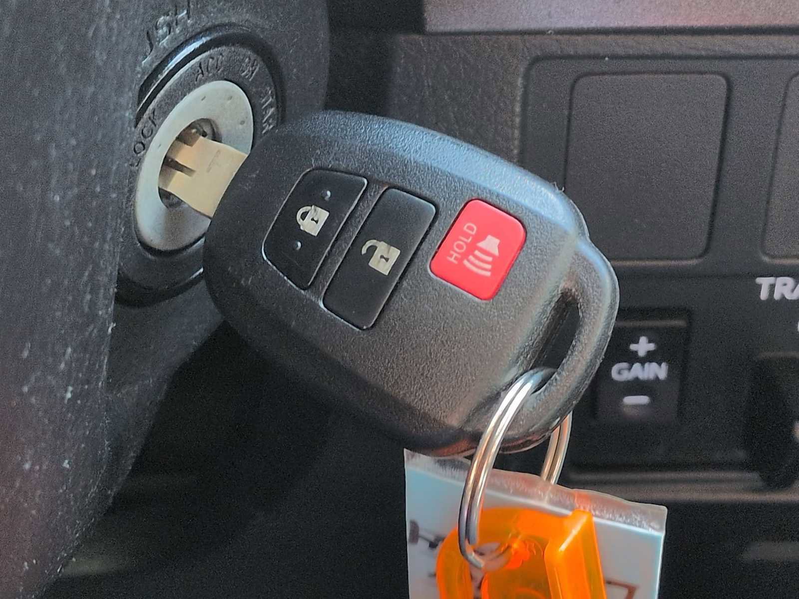 Used 2020 Toyota Tundra SR5 w/ SR5 Upgrade Package image 35