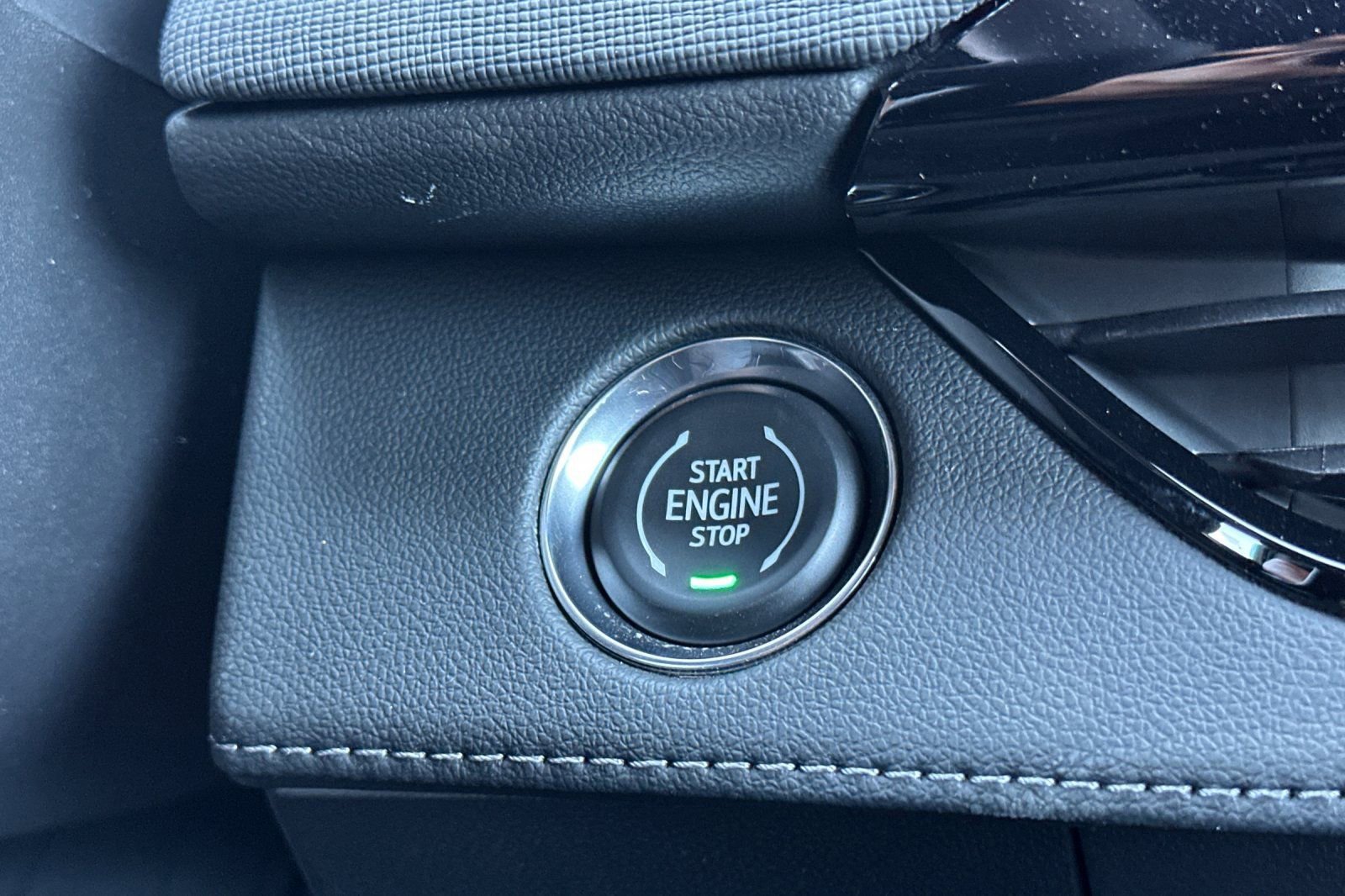 New 2026 Buick Enclave Sport Touring w/ Power Package image 21