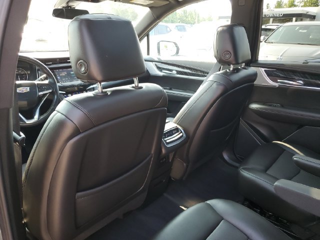 Certified 2024 Cadillac XT6 Premium Luxury w/ LPO, Floor Liner Package AWD/4WD image 39