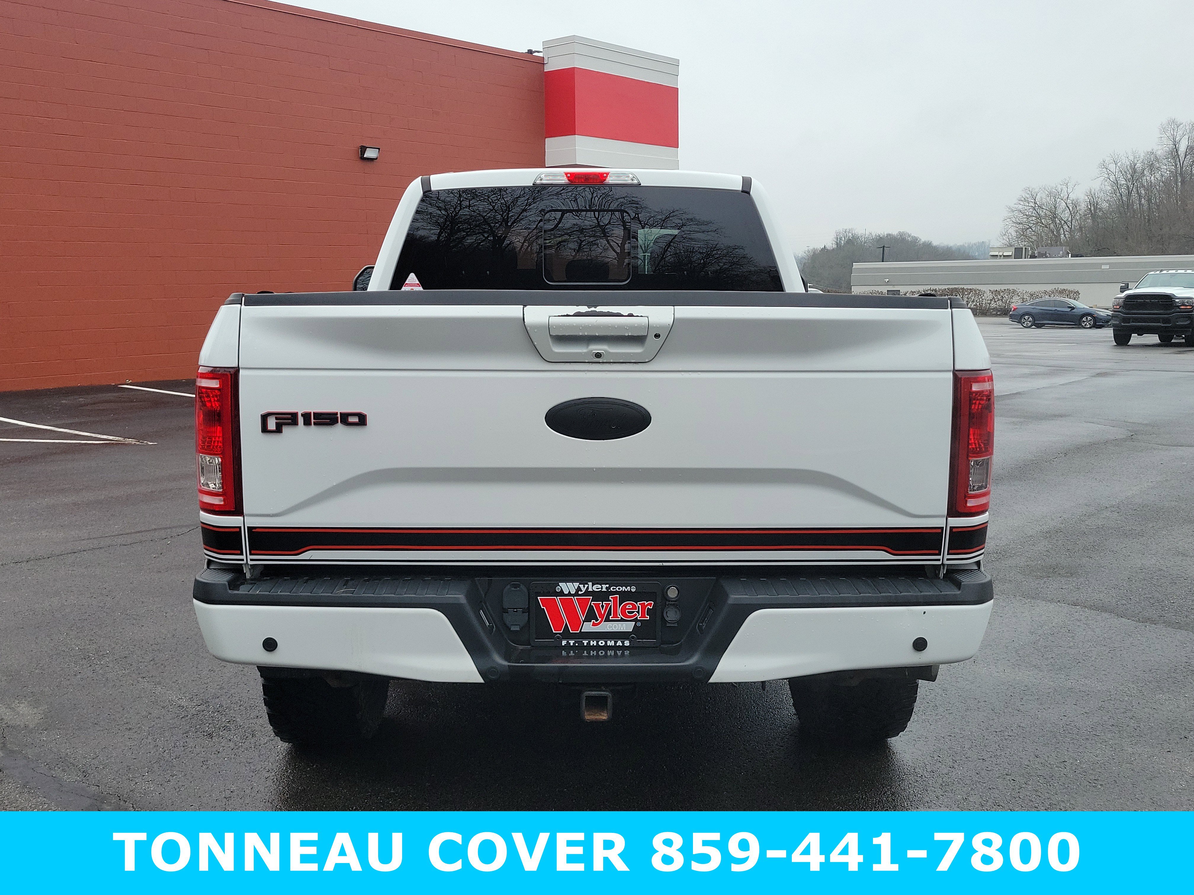 Used 2017 Ford F150 XLT w/ Equipment Group 302A Luxury image 4