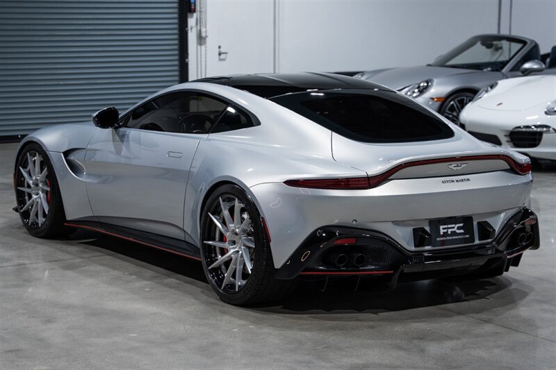 Used 2019 Aston Martin V8 Vantage Coupe RWD image 61