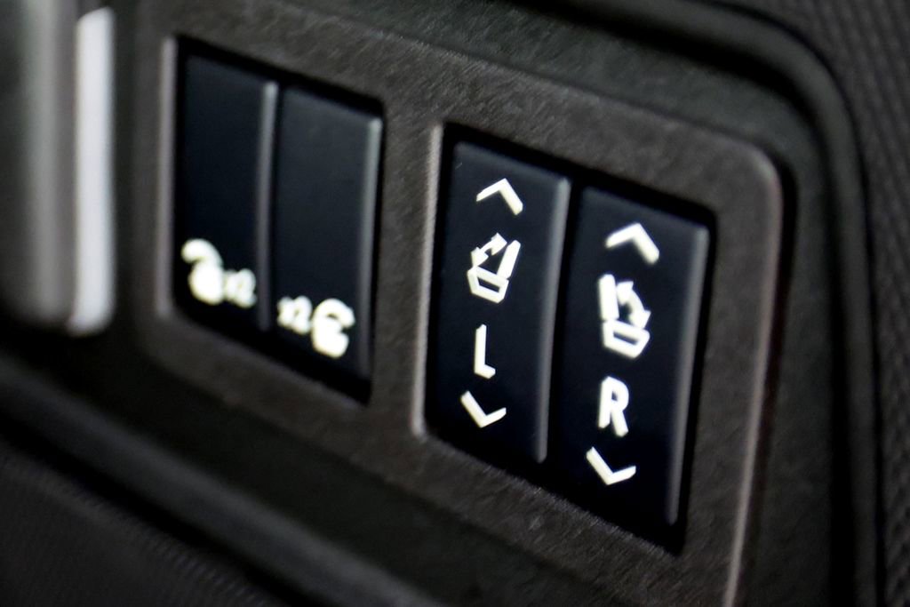 Used 2024 Cadillac Escalade V image 14