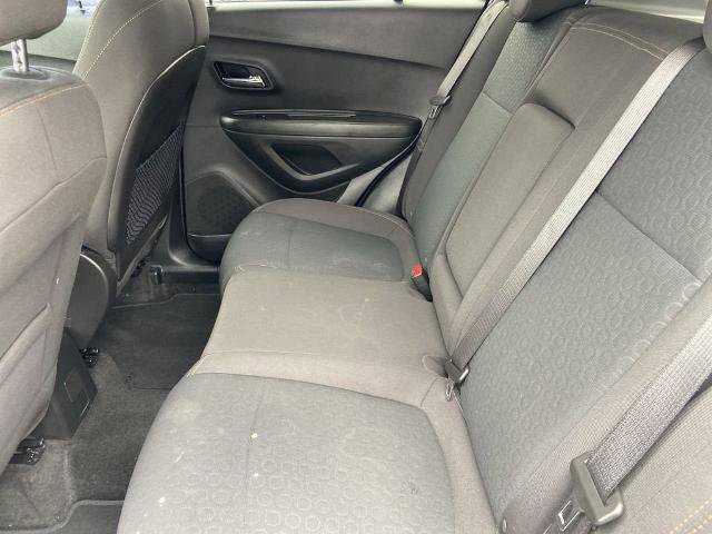 Used 2021 Chevrolet Trax LS w/ Tint and Cruise Package image 19