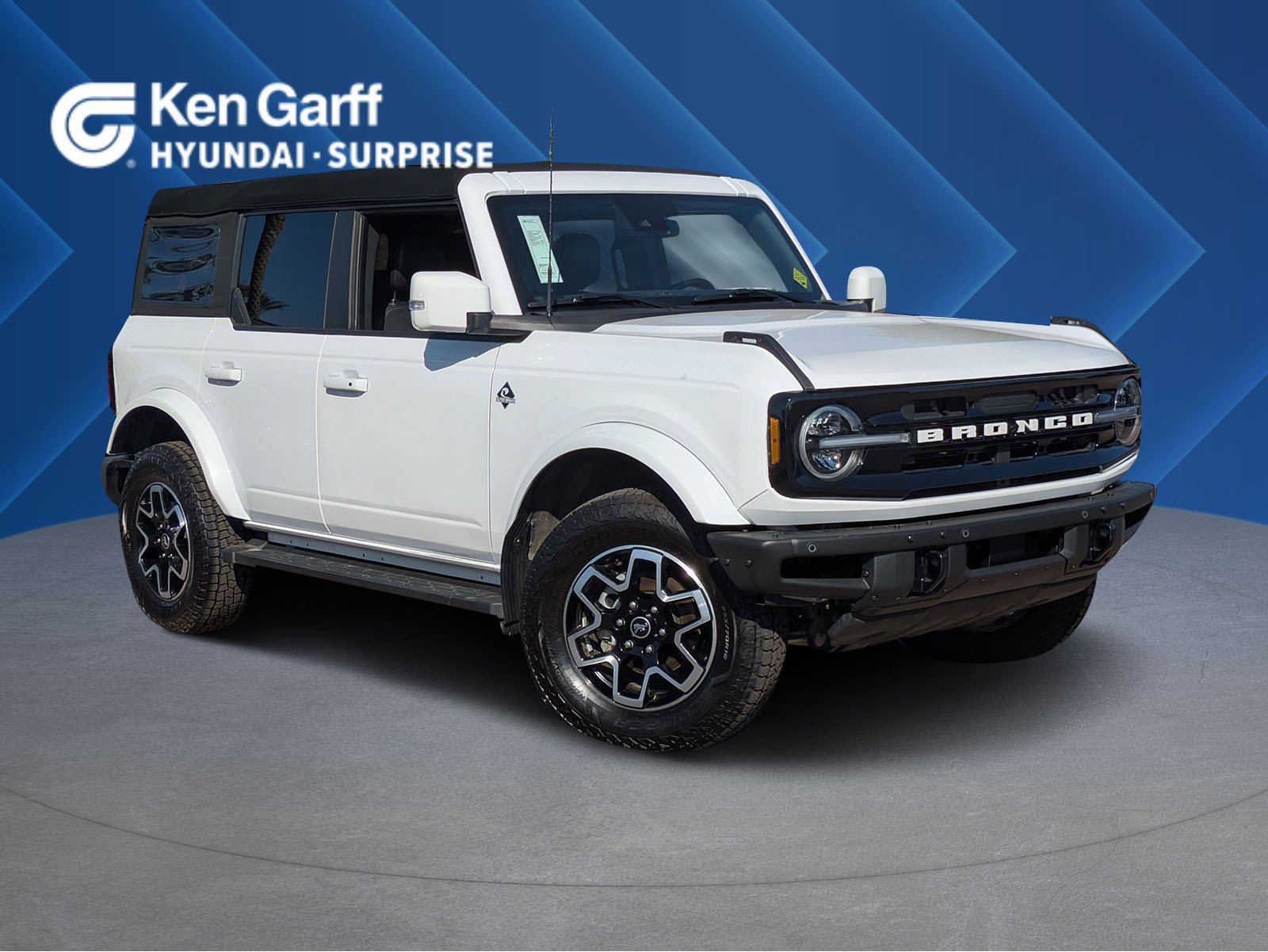Used 2023 Ford Bronco Outer Banks image 1