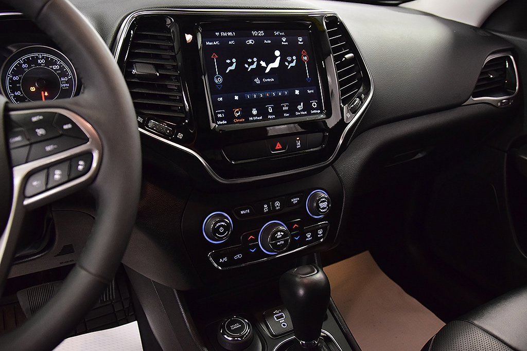 Used 2022 Jeep Cherokee Limited w/ Elite Package image 21