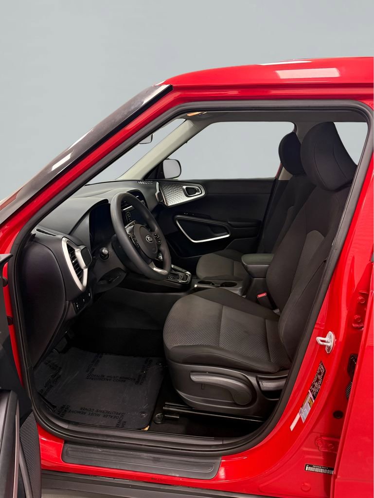 Used 2020 Kia Soul LX FWD image 10