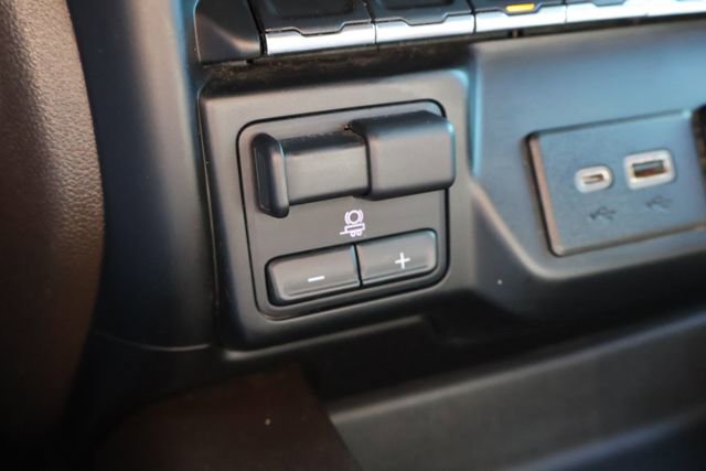 Used 2021 Chevrolet Silverado 1500 LT Trail Boss w/ Convenience Package II image 16