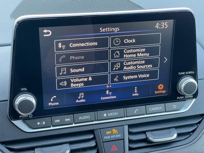 Used 2024 Nissan Altima 2.5 SV image 39