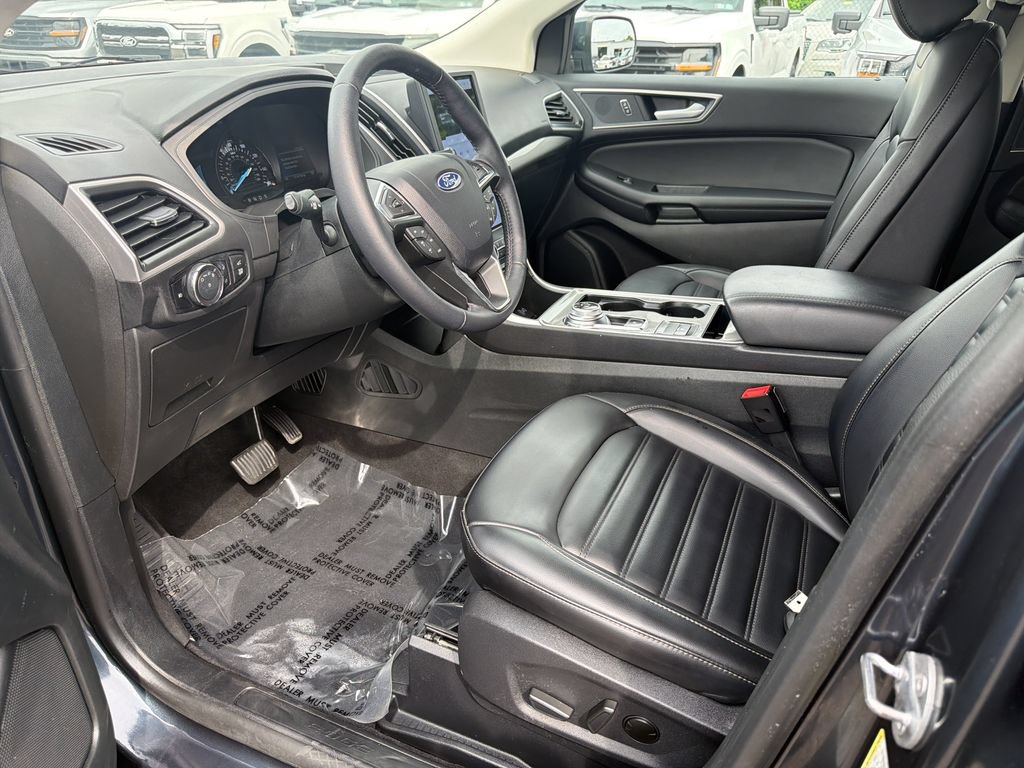 Used 2024 Ford Edge SEL w/ Convenience Package AWD/4WD image 11