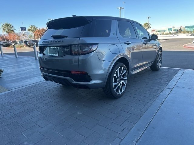 Used 2023 Land Rover Discovery Sport SE R-Dynamic image 5