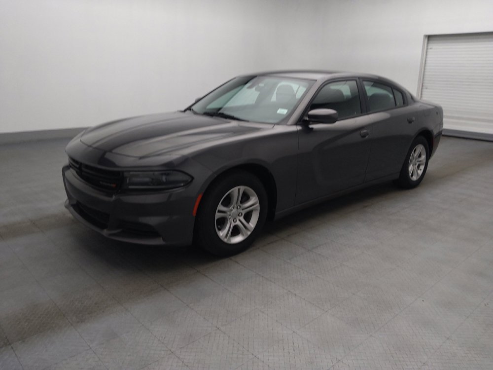Used 2019 Dodge Charger SXT RWD image 2