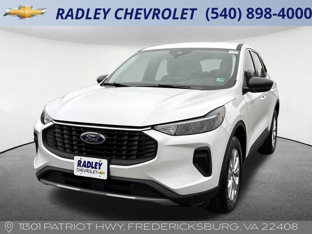 Used 2024 Ford Escape Active image 1