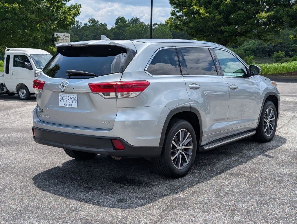 Used 2018 Toyota Highlander XLE image 8