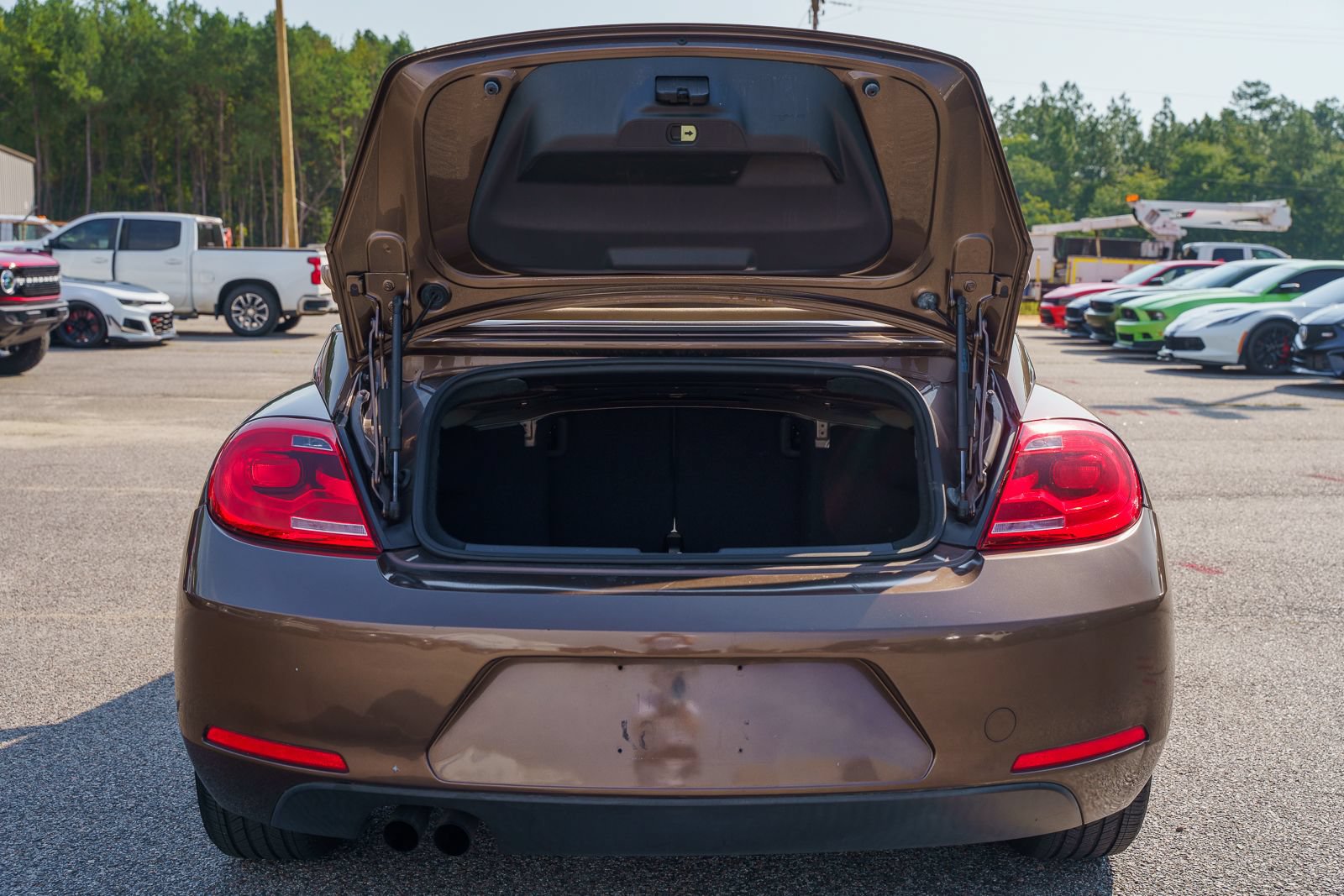 Used 2014 Volkswagen Beetle 1.8T FWD image 25