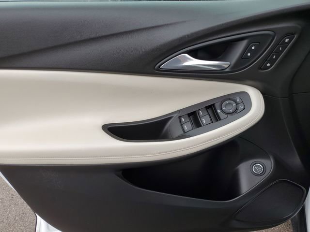 Used 2021 Buick Encore GX Essence image 27