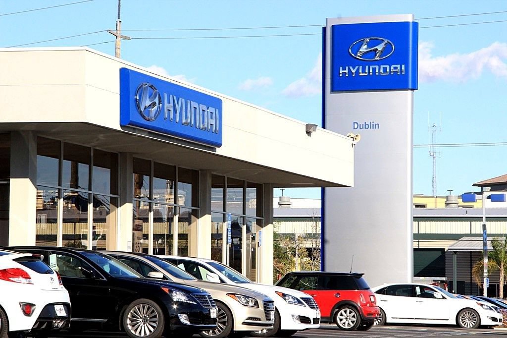 Used 2025 Hyundai Venue SEL FWD image 36