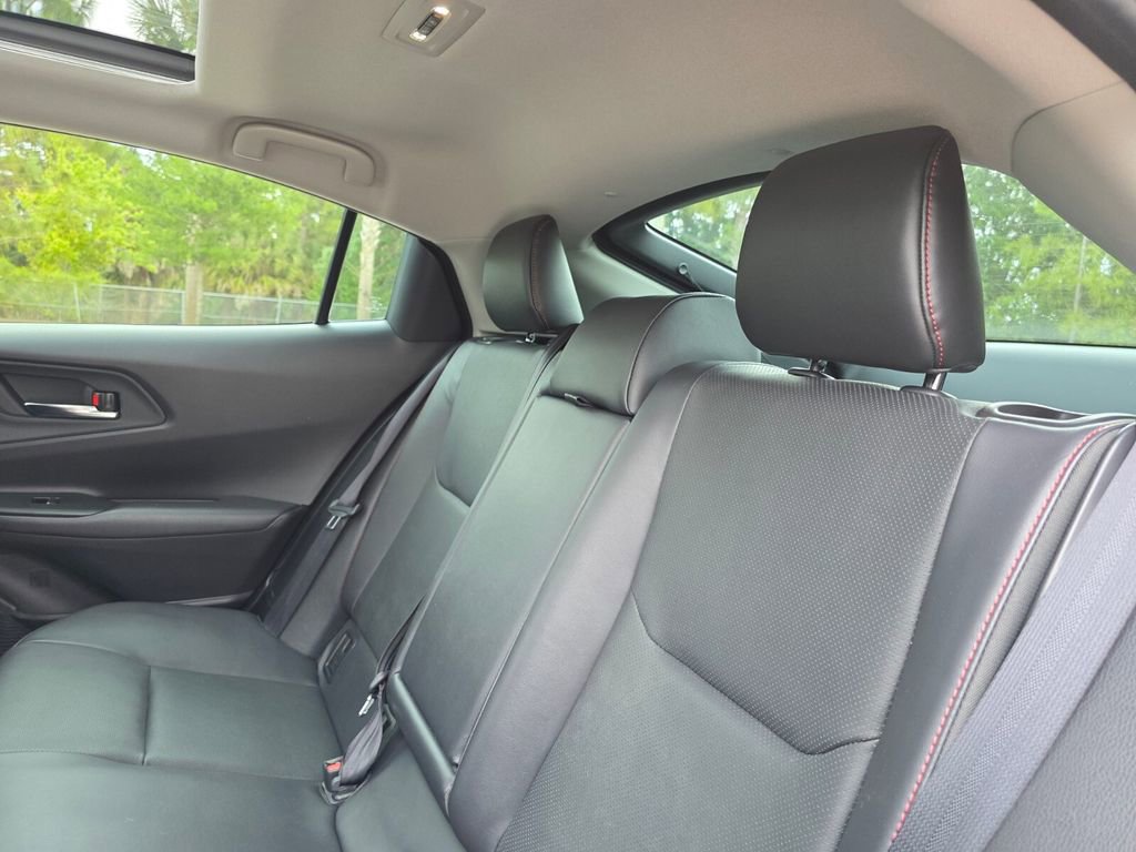 Used 2024 Toyota Prius Prime FWD image 21