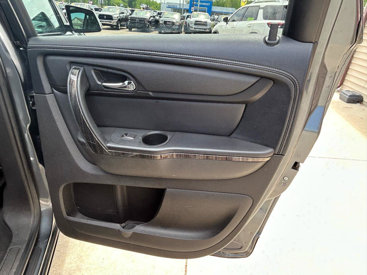 Used 2013 GMC Acadia SLT AWD/4WD image 16
