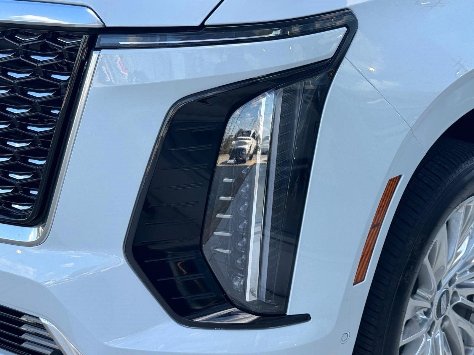 Used 2026 Cadillac Escalade Luxury w/ Touring Package AWD/4WD image 15
